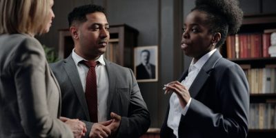 كيف تكون دبلوماسي